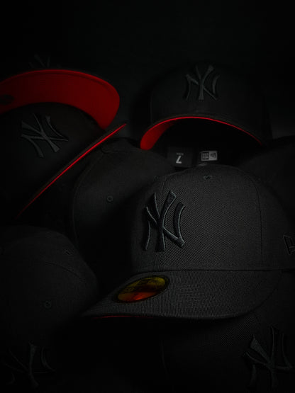 New York Yankees Blackout Basic